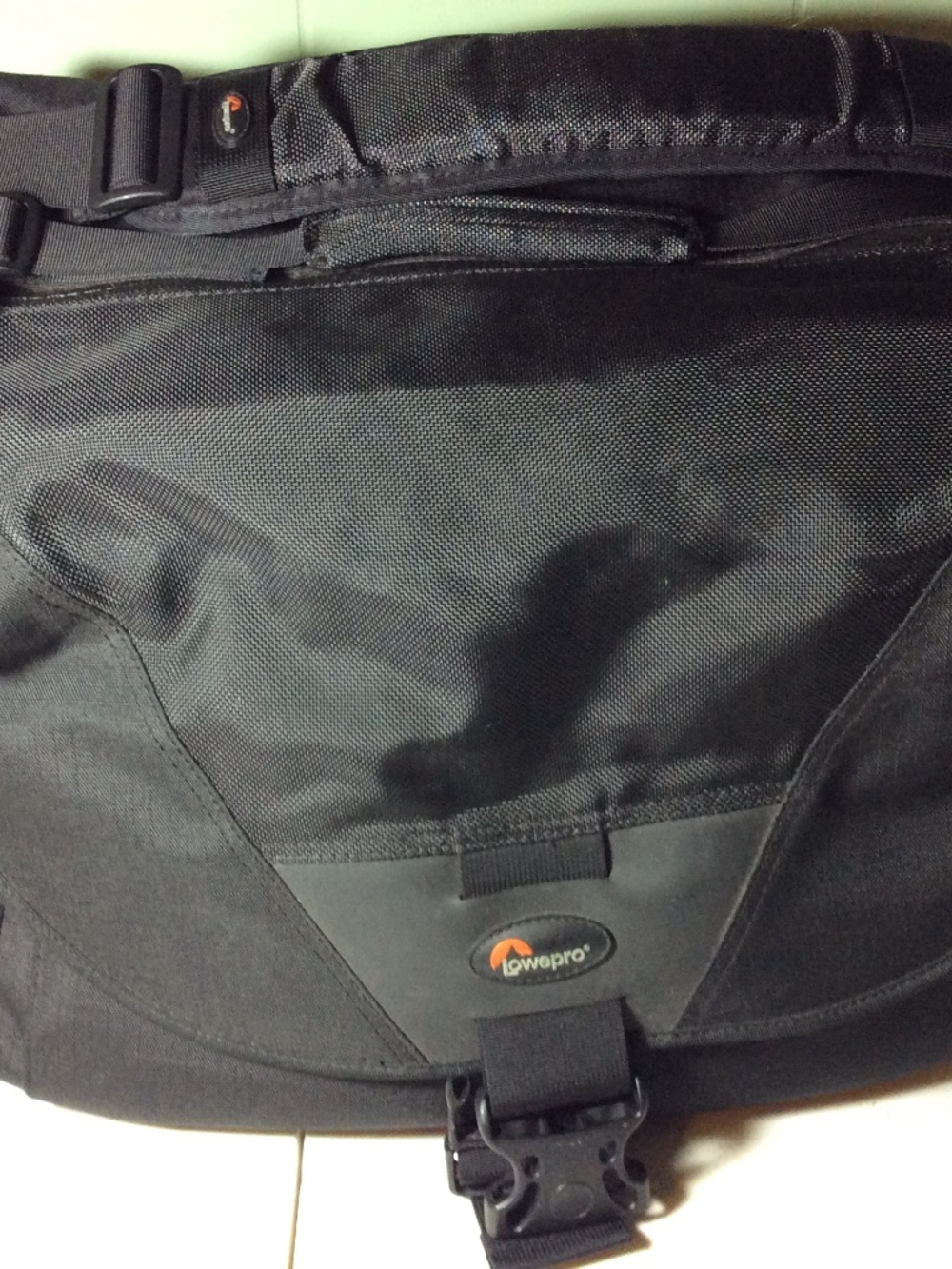 Lowepro Stealth Reporter 650 AW Camera Bag